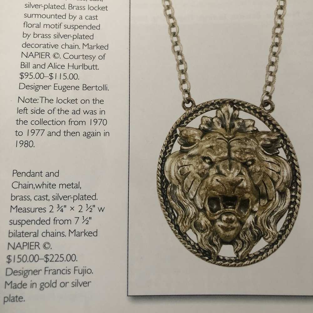 Vintage Repousse Lion Pendant Runway Necklace - Picture 11 of 12
